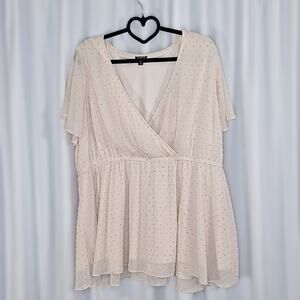 Torrid Ivory Swiss Dot Blouse sz 22/24 Surplice Flowy Sheer Lined Top Romantic